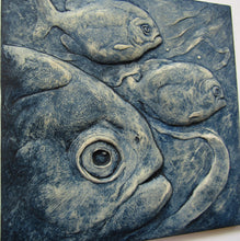 Load image into Gallery viewer, Piranha Fish Concrete Sculpture Tile
